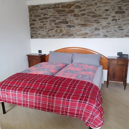 A Casa شقة Montegrino Valtravaglia