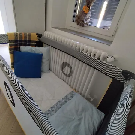 A Casa Lägenhet Montegrino Valtravaglia
