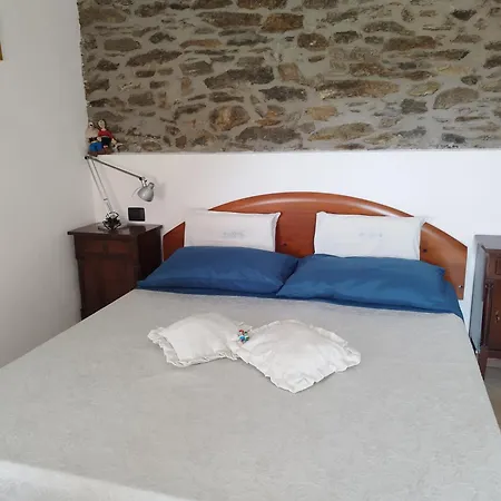 Lägenhet A Casa Montegrino Valtravaglia