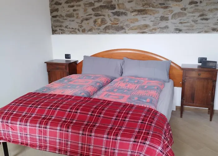 A Casa Apartment Montegrino Valtravaglia